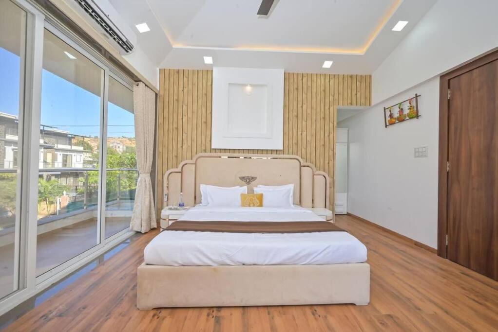 Royal Paradise Villa Lonavala Extérieur photo